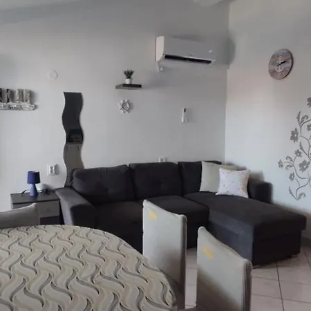 Apartment Lucica
